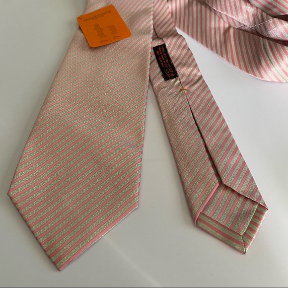 Dolcepunta New with Tag Tie in Pink and Silver - Picture 2 of 6